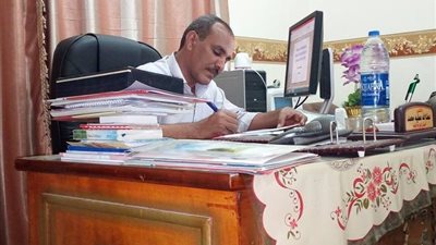 وقفة تضامنية في أبوتشت المركزي احتجاجًا على إقالة مدير المستشفى