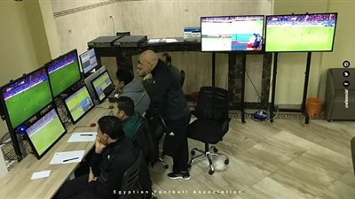 تدريب مكثف للحكام على تقنية الـVAR 