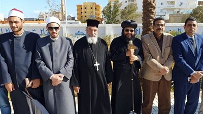 وكيل مطرانية طيبة للبحر الأحمر يشارك في العيد القومي للمحافظة