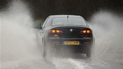 بعد تحذيرات الأرصاد من طقس اليوم.. نصائح عاجلة لحماية سيارتك من مياه الأمطار