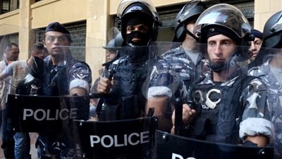 إحالة 9 إرهابيين إلى المحكمة العسكرية في لبنان