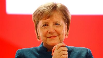 المستشارة الألمانية تحذر أوروبا من إلغاء الاتفاق النووي مع إيران