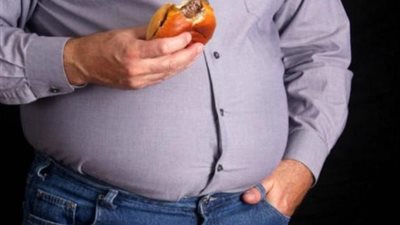 دراسة : الوجبات الغذائية قليلة الدهون تخفض مستويات هرمون تستوستيرون لدى الرجال