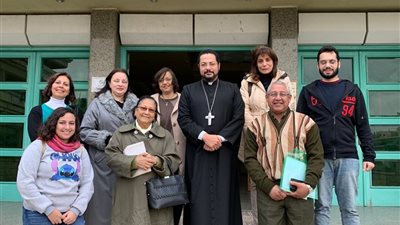 تفاصيل لقاء الأنبا باخوم مع خدام أسر الكيلو 4.5 الحي العاشر 