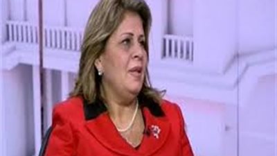 برلمانية تطالب 