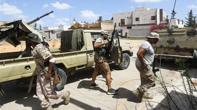 امرأة أوكرانية تورد أسلحة إلى ميليشيات الوفاق في ليبيا