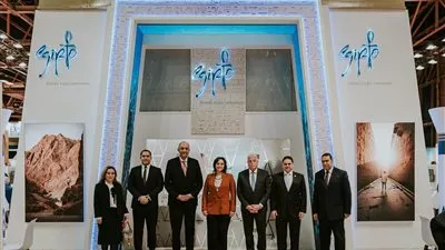 مصر تفوز برئاسة لجنة السياحة والاستدامة بمعرض الفيتور في مدريد