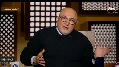 خالد الجندي: 