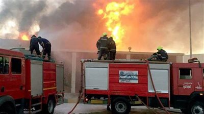 انتداب المعمل الجنائي لمعاينة حريق معرض موبيليا في مدينة نصر