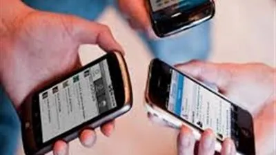  فيروس كورونا يهدد سوق المحمول في مصر