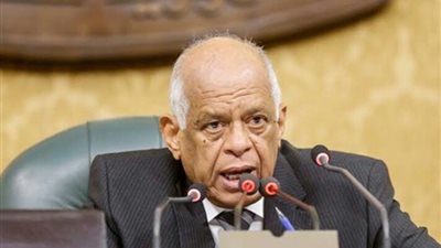 وفود طلابية تشارك بالجلسة العامة لمجلس النواب