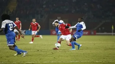 الأهلي يطير عصر الخميس المقبل لمواجهة الهلال