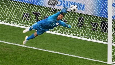 موقف محمد الشناوي من المشاركة في مباراة الهلال بالجولة الأخيرة لدوري الأبطال