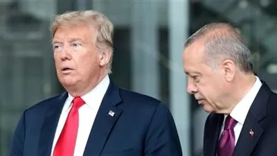 ترامب يهاتف أردوغان ويطالبه بإنهاء تدخله في سوريا