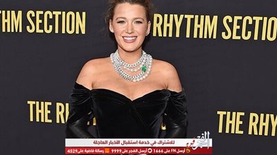 بليك ليفلي تتألق على السجادة الحمراء في عرض فيلمها 