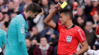 بيكيه يحقق رقما سلبيا مع برشلونة