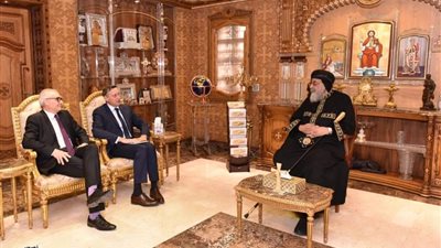 البابا تواضروس يستقبل السفير الألماني بمصر (صور)