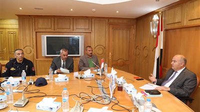 محافظ قنا: إلزام الحضانات بعدم قبول الأطفال الغير مستوفين لتطعيمات الصحة  