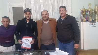 رسميا.. حازم مصطفى لاعبا في ناصر ملوي