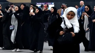 المملكة العربية السعودية تحظر الفصل بين الجنسين