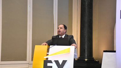 وزير المالية: ميكنة مطار القاهرة خلال الفترة المقبلة