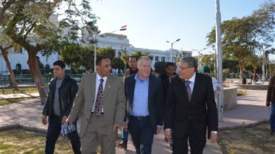 السفير الاسترالي: المنيا 