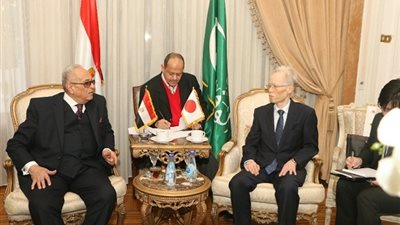 السفير الياباني يلتقي رئيس 
