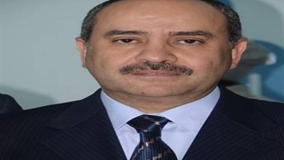 بتوجيه من السيسي.. وزير الطيران يعلن موعد عودة المصريين من الصين