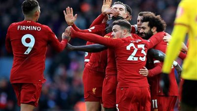 كلوب يكيل المديح لنجم دفاع ليفربول