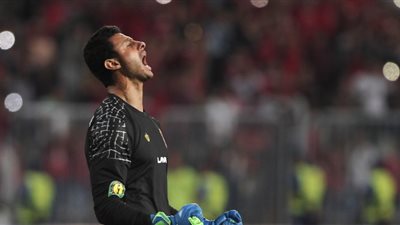 عاجل.. الأهلي يلجاً لهذا الحل لتجهيز الشناوي لمباراة الهلال