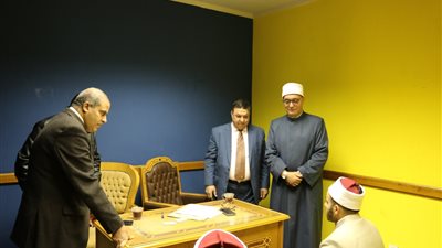 بدء اختيار مبعوثي الأزهر لإحياء ليالي رمضان بالعالم