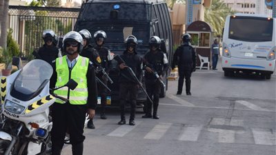 ضبط 28 قضية مزاولة مهنة بدون تصريح خلال 24 ساعة 