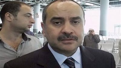 وزير الطيران المدني: المصريون العائدون من مدينة ووهان الصينية غير مصابين بـ 