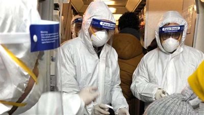 فرحة عارمة.. العائدون من الصين يهتفون: 