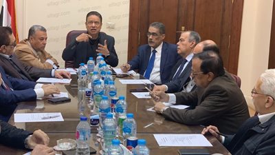 دورات تدريبية مشتركة بين 