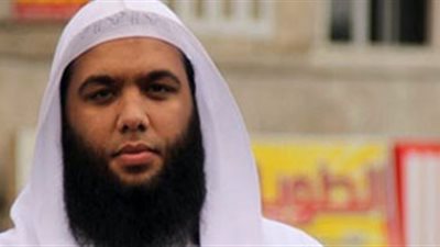 نجل الحويني في ثلاث فتاوى 