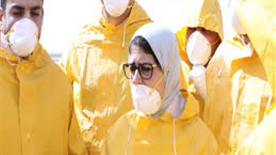 رد وزيرة الصحة على ارتدائها كمامة بشكل خاطئ (فيديو)