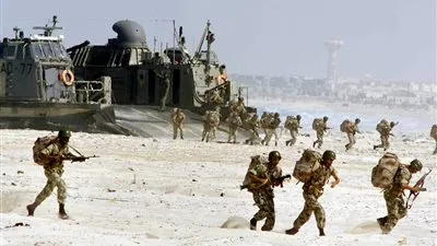 الجيش المصري المركز العاشر عالميًا.. وخبير: 