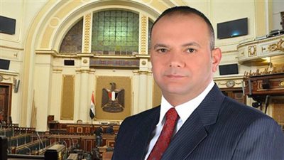 برلماني يطالب بتأجيل الدراسة لمدة أسبوعين بسبب 