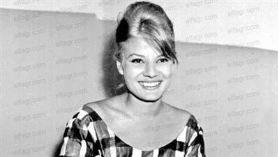 لطيفة التونسية ناعية نادية لطفي: 