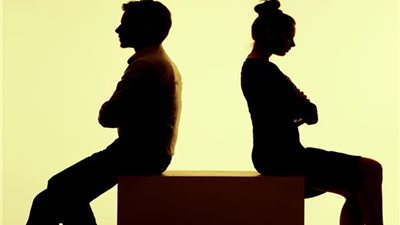 أستاذ طب نفسي يكشف كارثة عن نسب الطلاق في مصر