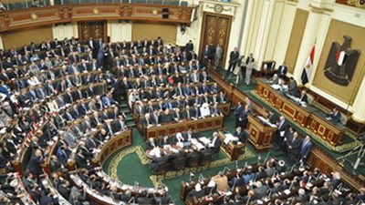 برلماني: الفنادق والمطاعم العائمة مصدر أساسي لتلوث مياه النيل 