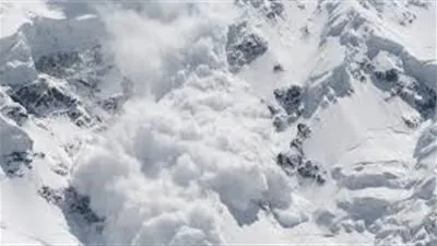 مقتل 5 أشخاص في انهيار جليدي في شرق تركيا 