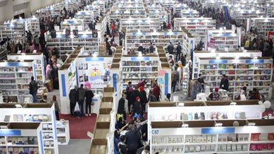 وزيرة الثقافة: 3.2 مليون زائر لمعرض الكتاب هذا العام لأول مرة