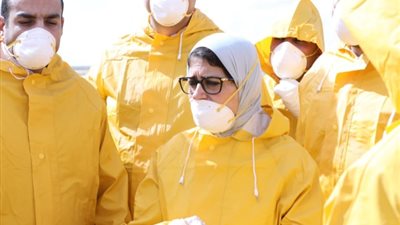 أمين الأطباء تكشف سبب غياب وزيرة الصحة عن تأبين طبيبات المنيا