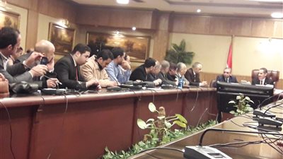 محافظ الغربية: الانتهاء من رصف جميع الشوارع الرئيسية بالمدن قبل٣٠ يونيو (صور)