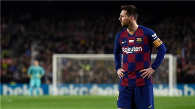 شرط وحيد يمنع ميسي من الانضمام إلى عملاق الدوري الإنجليزي في حالة رحيله عن برشلونة