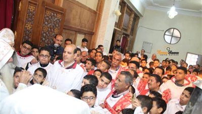 رسامة 184 شماسا بمطرانية نجع حمادي للأقباط الأرثوذكس