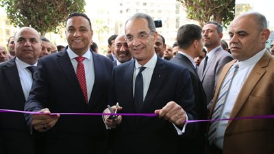 عمرو طلعت يكشف حقيقة بيع 