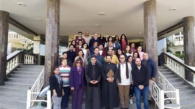 الأنبا باخوم يلتقي بمدرسي التربية الدينية بمدارس الفرير